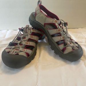 Women’s Keen Newport Water Shoes, used - excellent shape, sz 11.